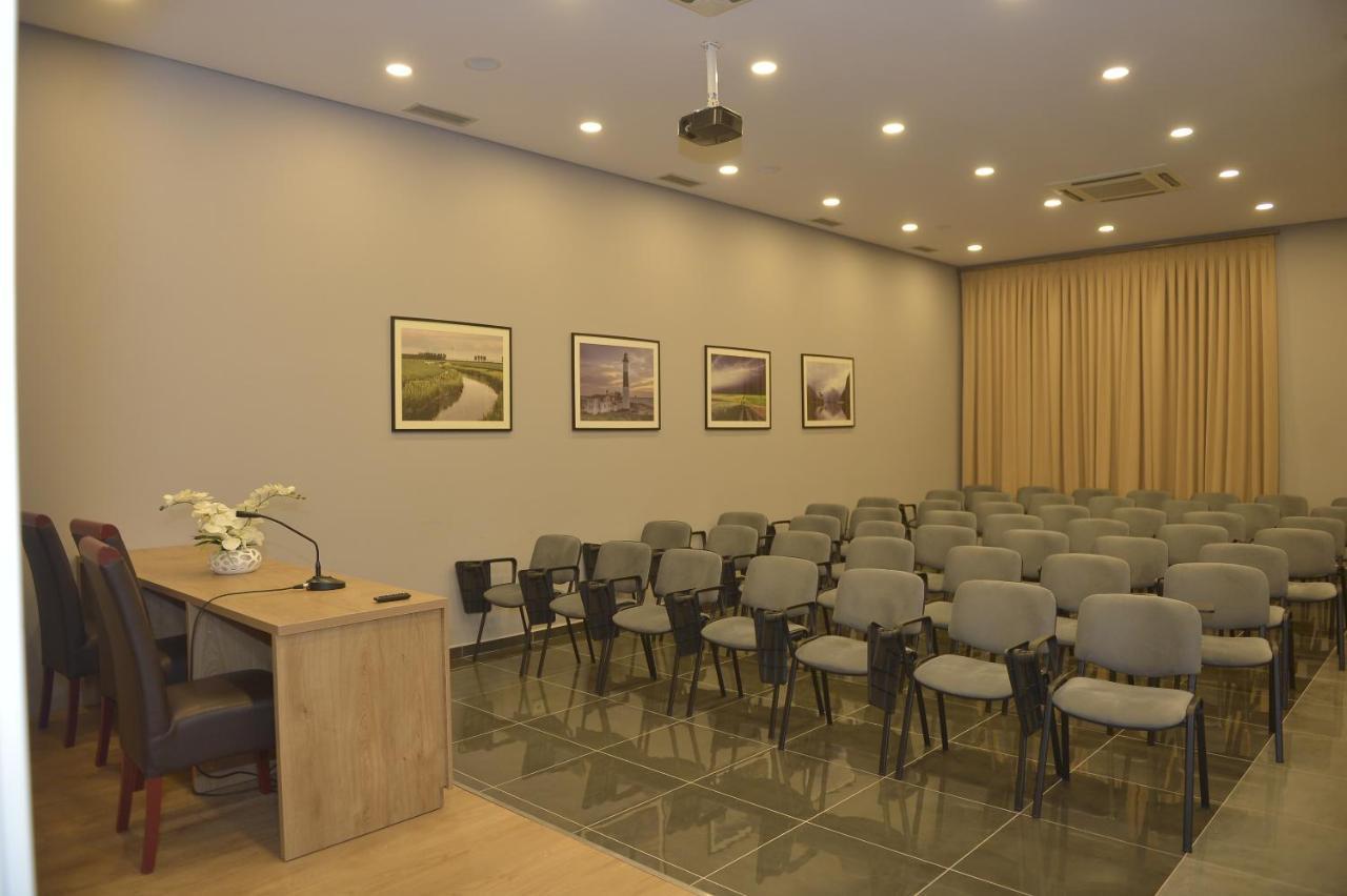 Twin Towers Hotel City & Beach Resort Shëngjin 외부 사진