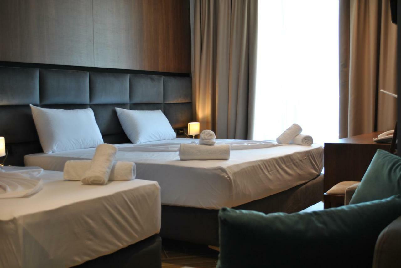 Twin Towers Hotel City & Beach Resort Shëngjin 외부 사진